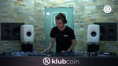 Live DJ set with Pilú