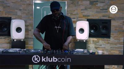 Live DJ Set with Marvin Waxx