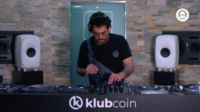 Live DJ Set with César Miami
