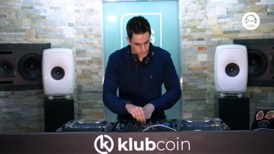 Live DJ Set with  Mika - Le Moog Residency