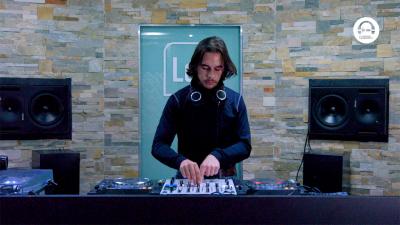 Live DJ Set with REV