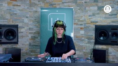 Live DJ Set with Melaudica