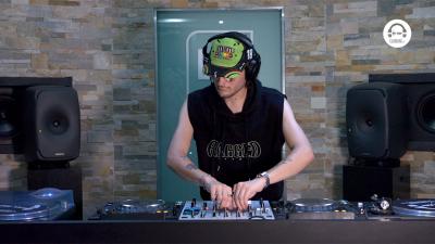 Live DJ Set with Enchanté