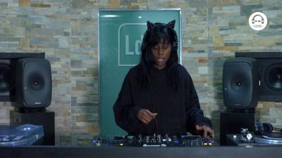 Live DJ Set with Urumi