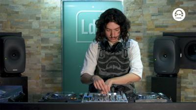 Live DJ Set with Amiby