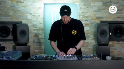 Live DJ Set with Cricky Lyttle