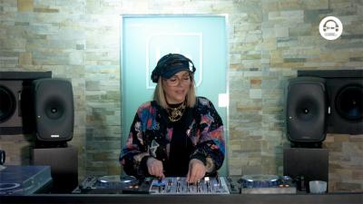 Live DJ Set with Lydia Scarfo