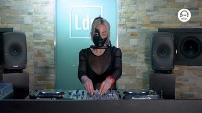 Live DJ Set with Aurélie Czaja