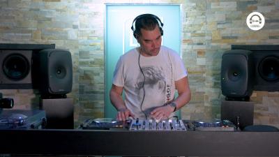 Live DJ Set with Mikeandtess