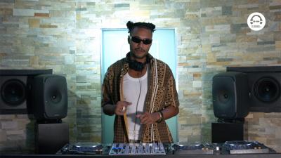 Live DJ Set with Seny.D