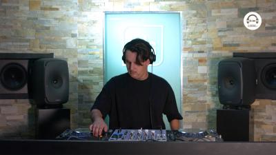 Live DJ Set with Vicence