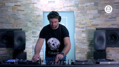 Live DJ Set with Bassner