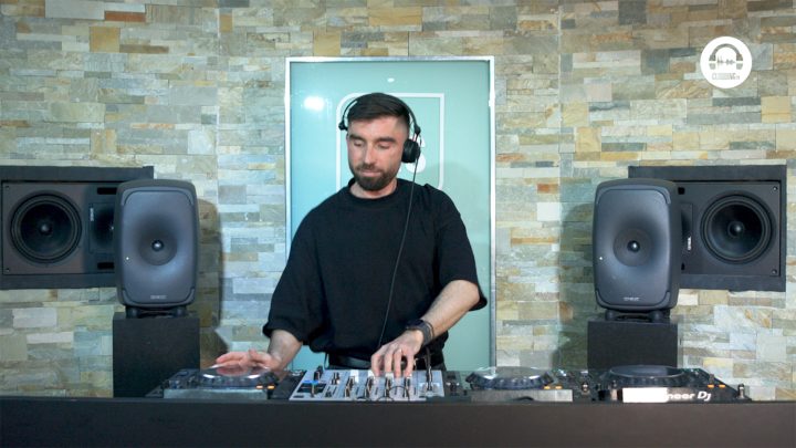 Live DJ Set with Hugo Prime