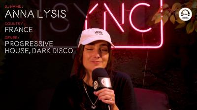 SYNC with Anna Lysis 